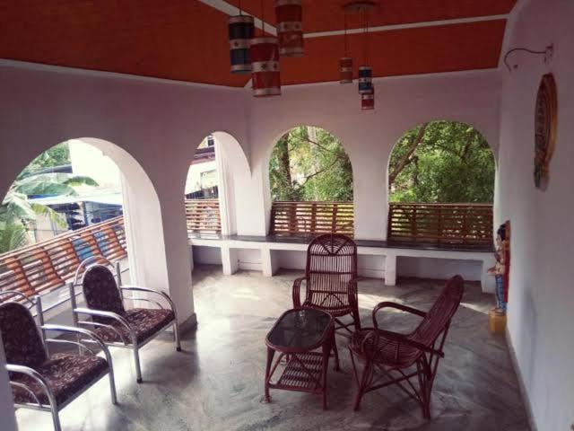 Hosteller'S Varkala Esterno foto